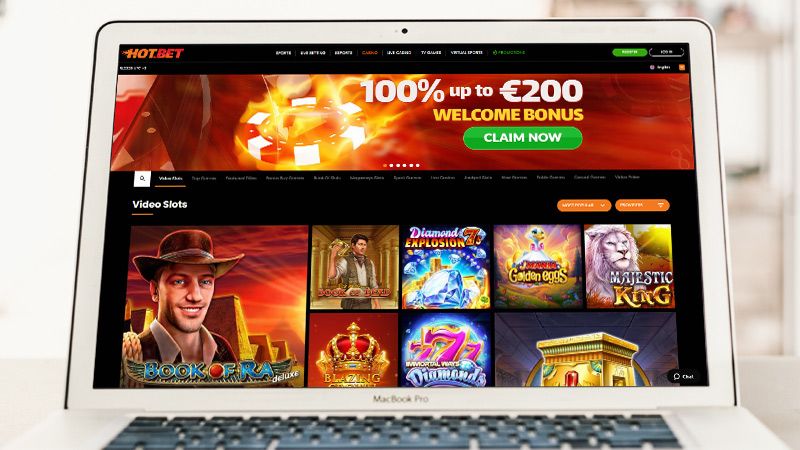 Hot.bet Casino main page on laptop