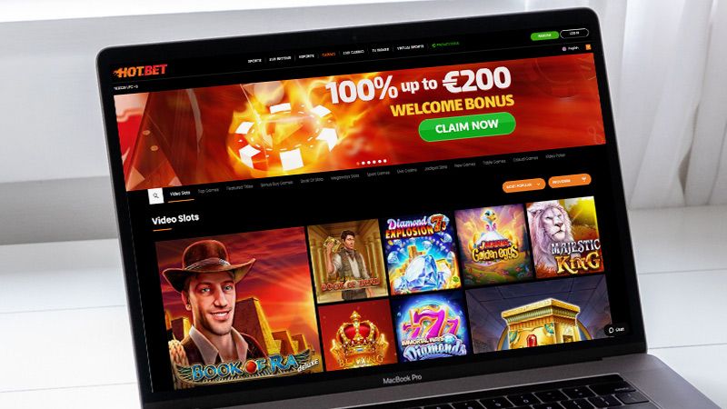 Hot.bet Casino main page on laptop